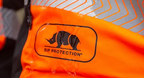 Les vêtements de pluie pour le travail en extérieur