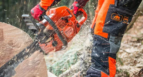 Les pantalons anti coupure pour forestiers & élagueurs