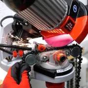 Affûteuse de chaîne hydrau + E CO TAXE 0.17 € HT