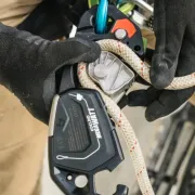 Descendeur Megawatt EDELRID