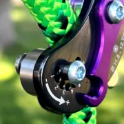 Descendeur Akimbo 2, RG81 - ROCK EXOTICA